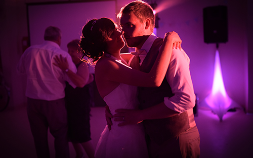 Mariage d’Olivia et Benjamin dans la Salle des Fêtes les Peupliers à Grugies